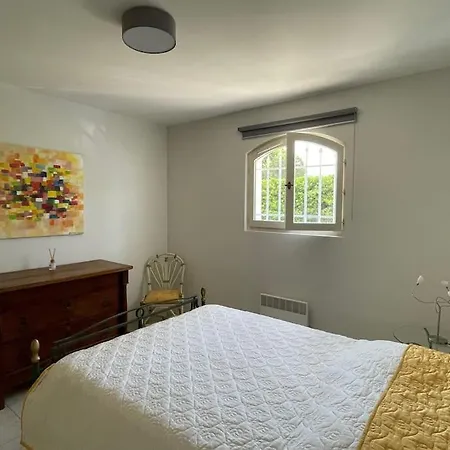 Maison Cosy En Bordure Du Golf. Saint-Raphael (Var)