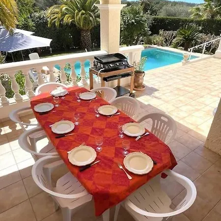 Villa Maison Cosy En Bordure Du Golf. *